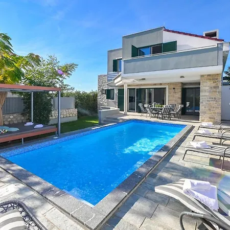 Villa Dana & Thalia - Private Heated Pool Novalja Exterior photo